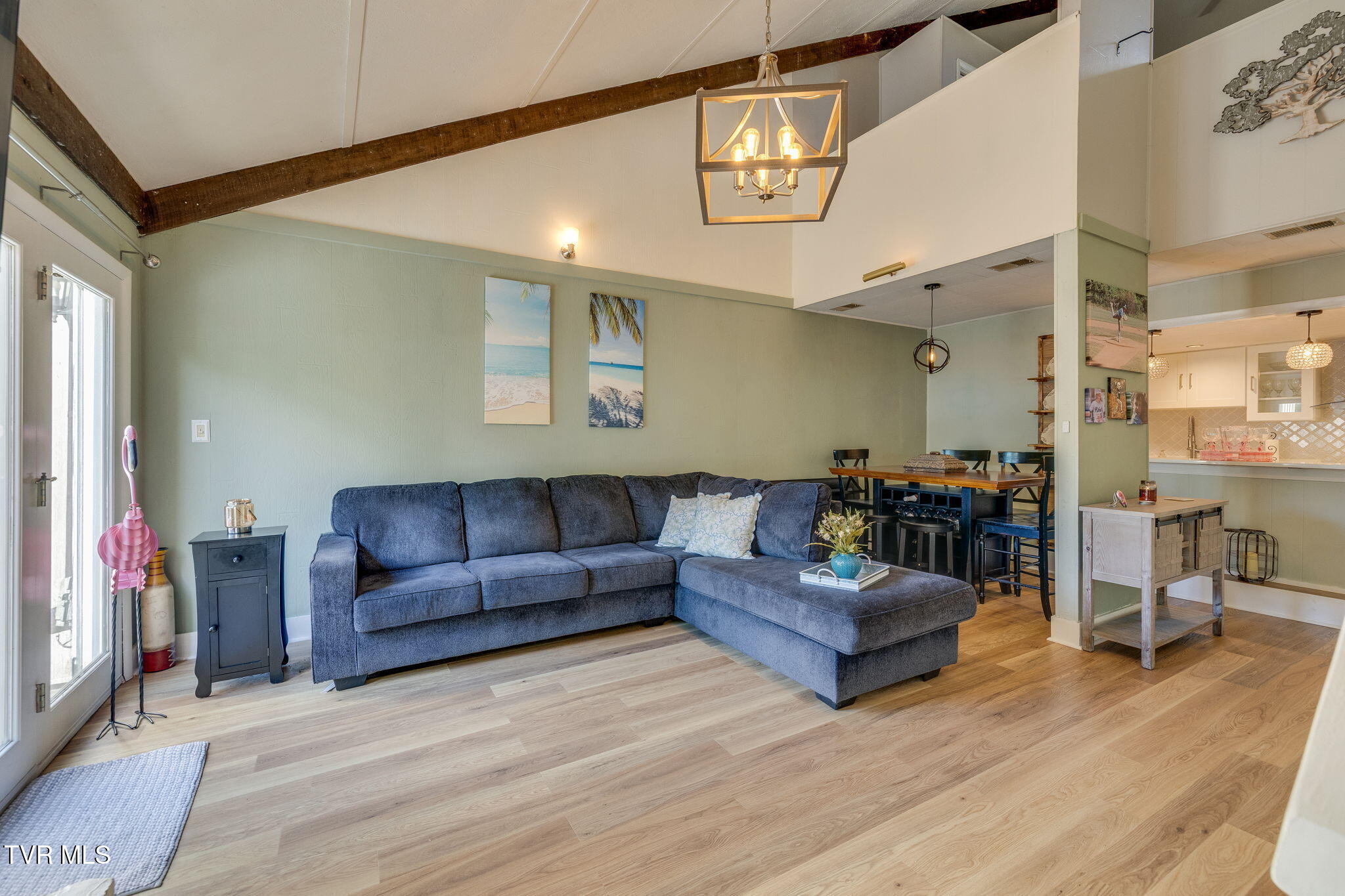 780 Hamilton Road, Unit B8 Blountville, TN 37617 - Photo 6 of 32 006