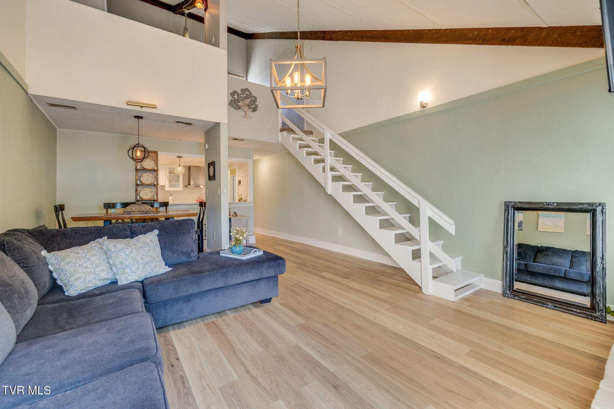 780 Hamilton Road, Unit B8 Blountville, TN 37617 - Photo 7 of 32 007