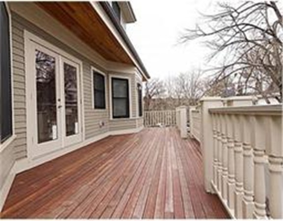 106 Naples Road, Unit 2 Brookline, MA 02446 - Photo 5 of 24 Gallery Image 5