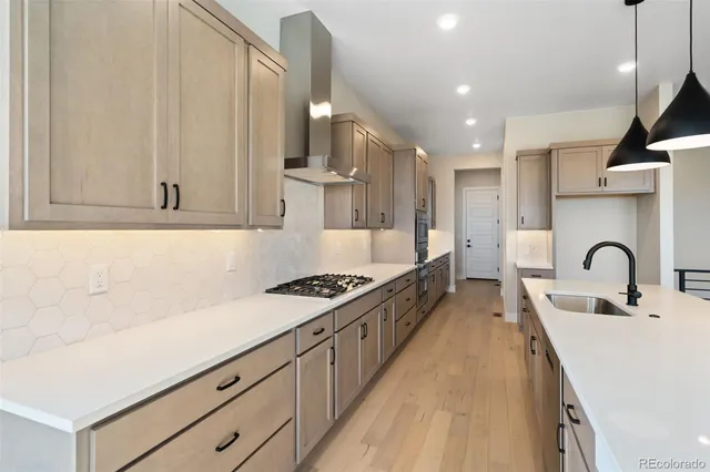 $749,900 | 1585 Winter Glow Drive, Windsor, CO 80550