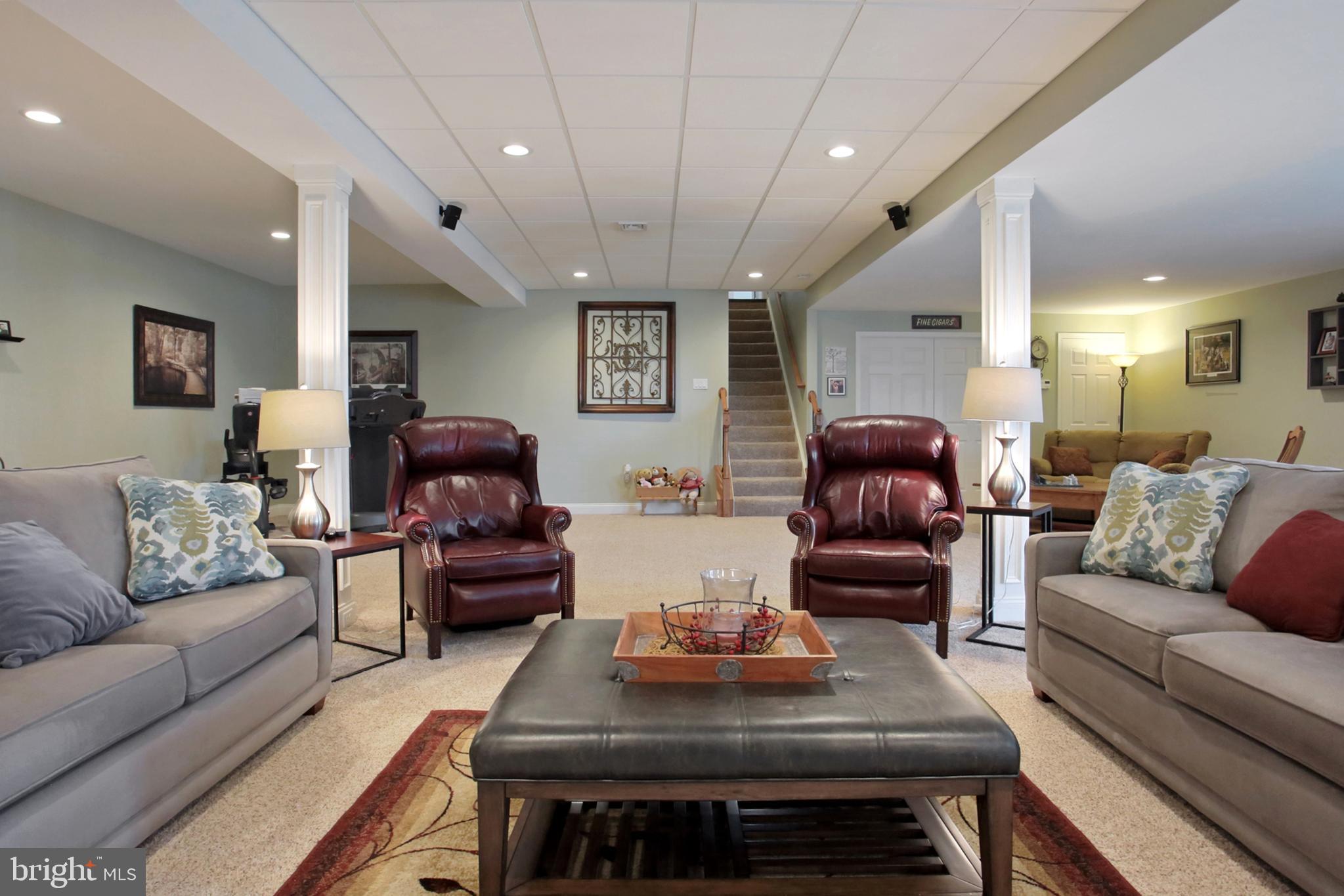 7046 Beaver Spring Road Harrisburg, PA 17111 - Photo 39 of 52 Fine craftsmanship throughout!