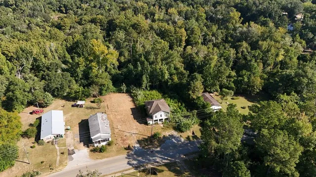 $7,800 | 117 East Martin Luther King Junior Boulevard, Chattahoochee, FL 32324