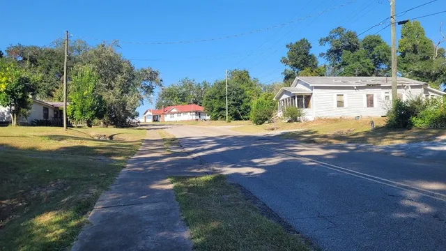 $7,800 | 117 East Martin Luther King Junior Boulevard, Chattahoochee, FL 32324