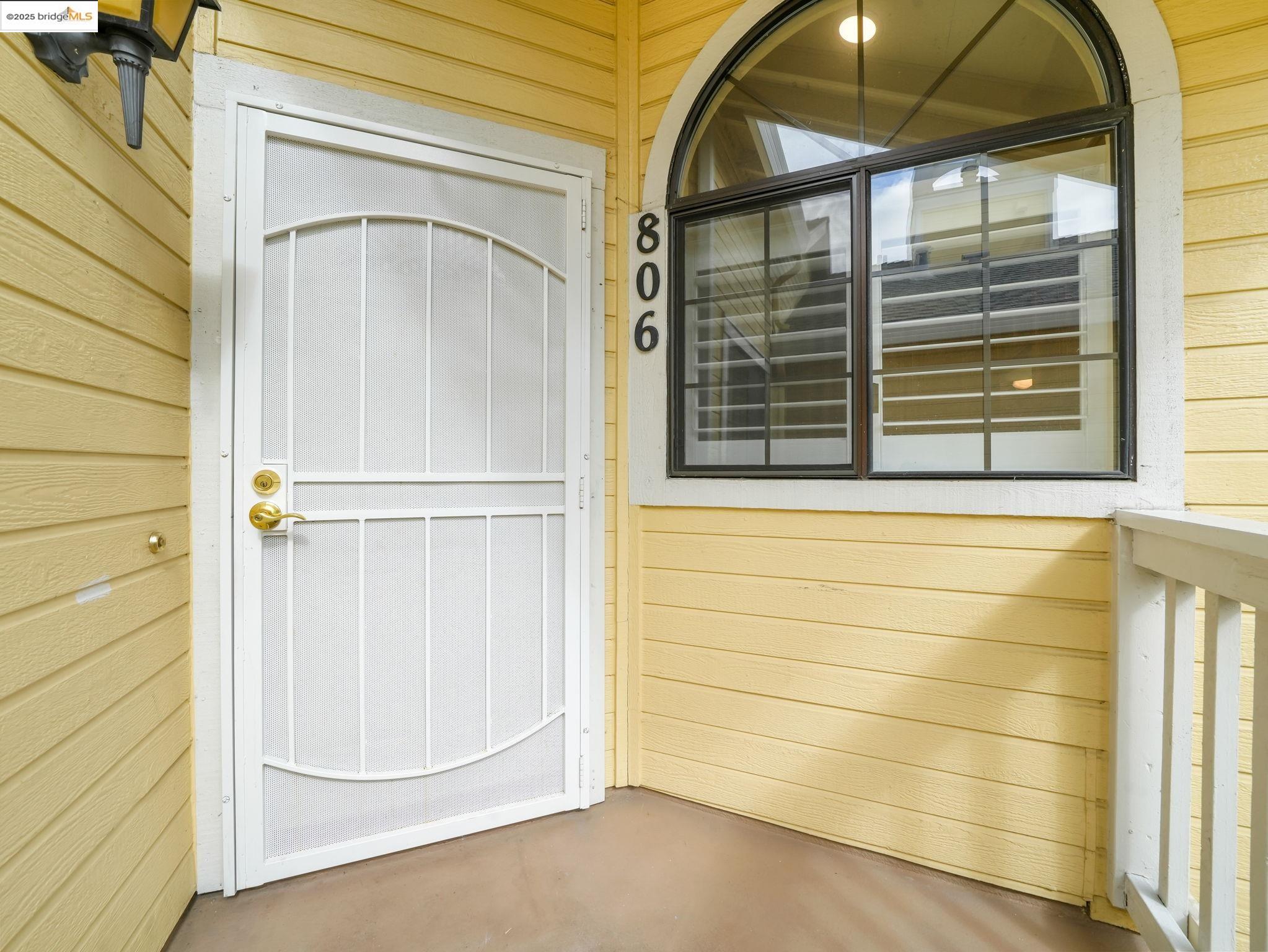 806 Devonwood Hercules, CA 94547 - Photo 3 of 24 a view of front door