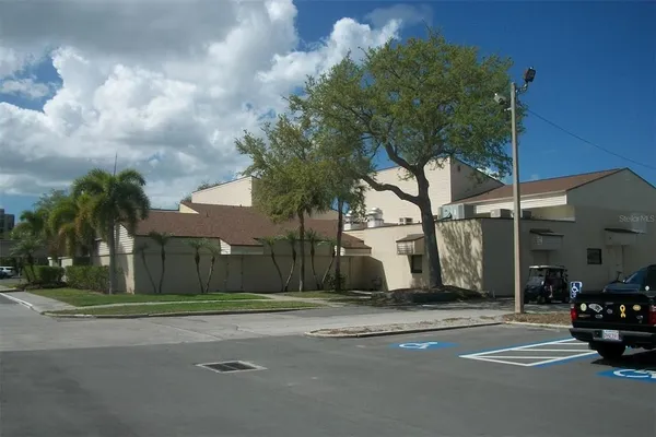 a sign that is on the side of the road