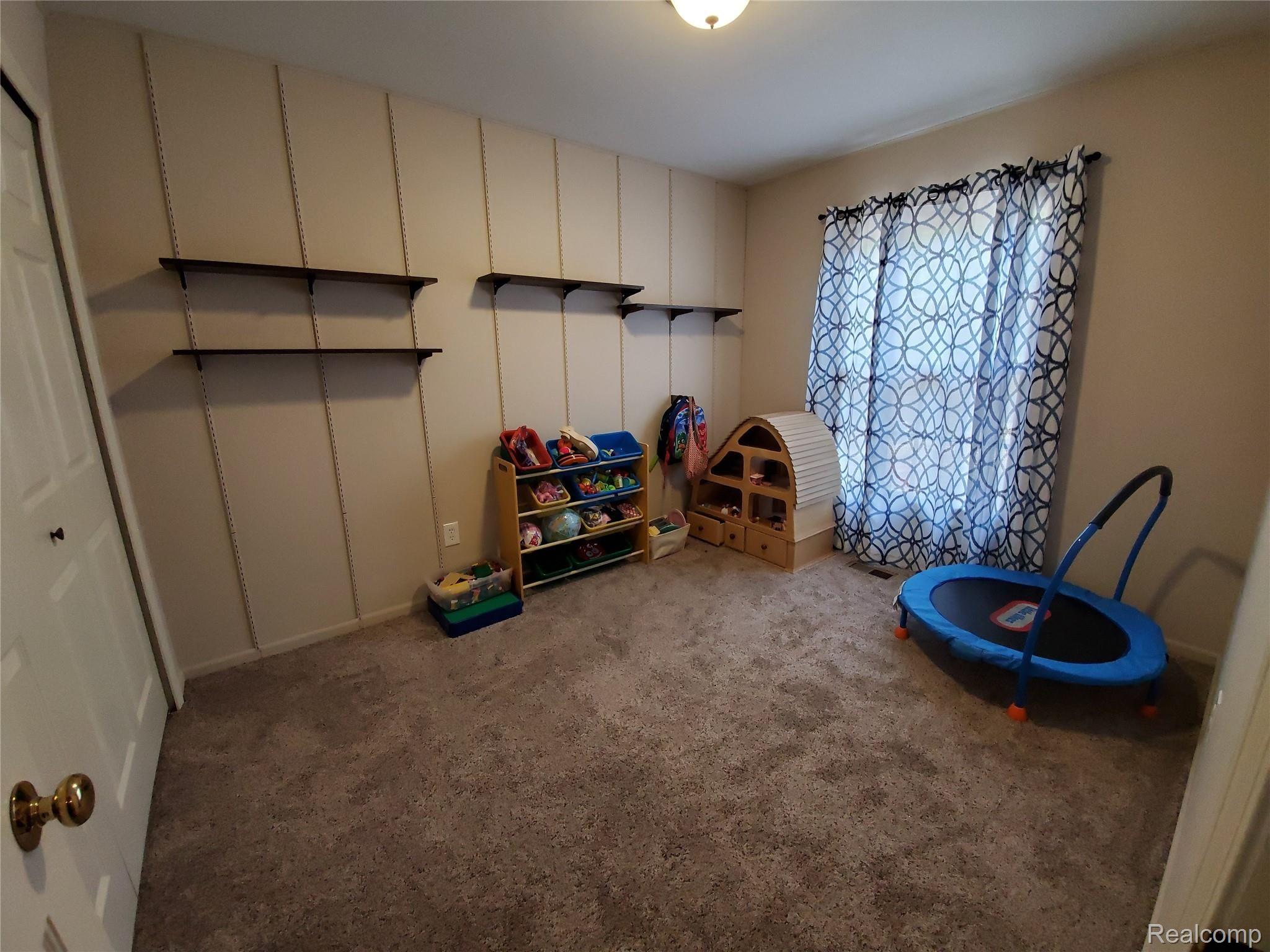 3225 Miller Road Flint, MI 48503 - Photo 13 of 18 Main Floor Bedroom 2.jpg
