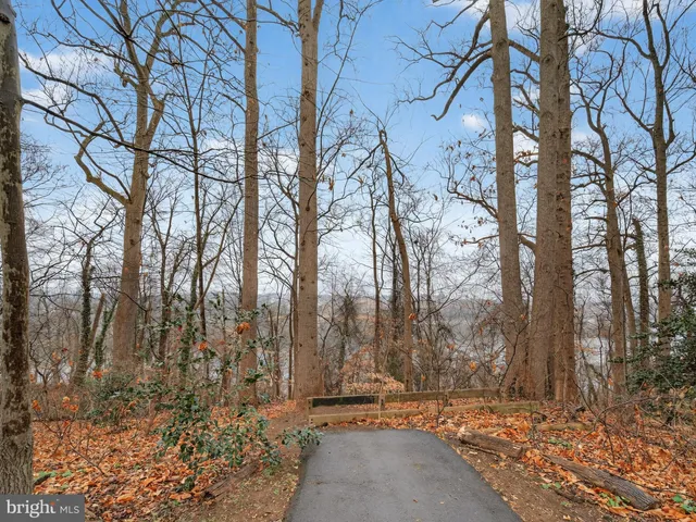 $1,659,000 | 1723 22nd Court North, Arlington, VA 22209