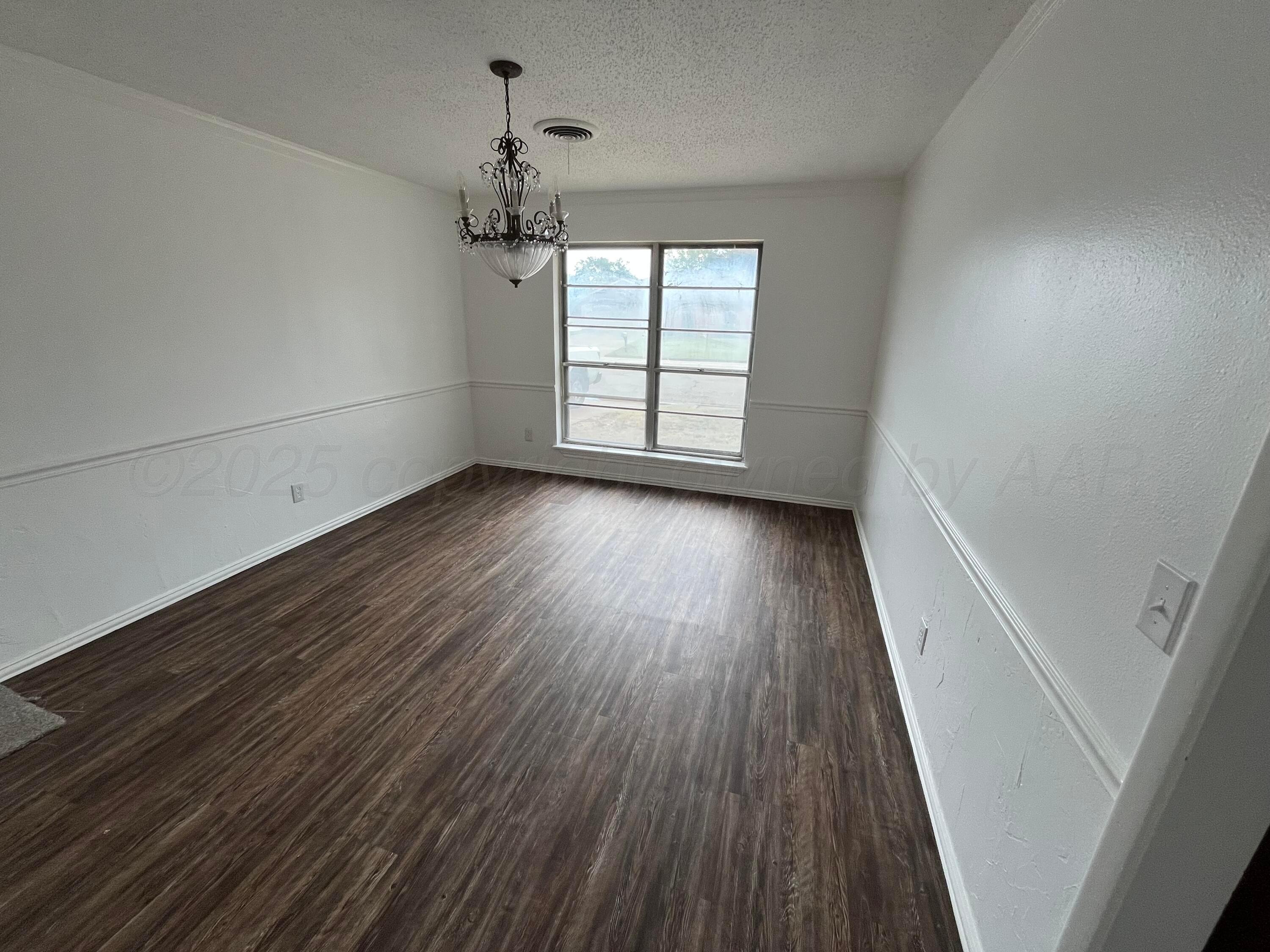 7205 Southwest 37th Avenue Amarillo, TX 79109 - Photo 12 of 20 IMG_3565