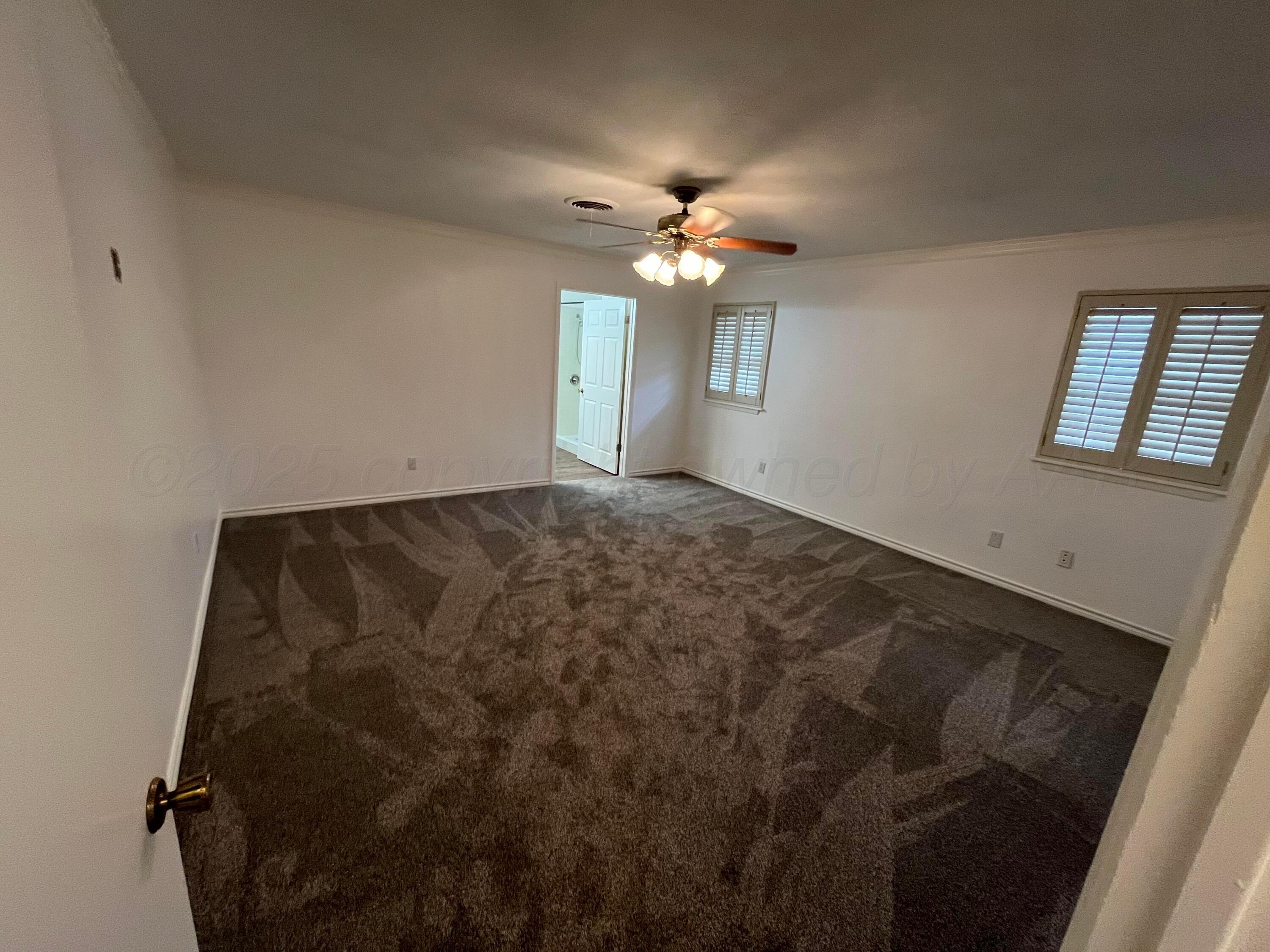 7205 Southwest 37th Avenue Amarillo, TX 79109 - Photo 4 of 20 IMG_3556