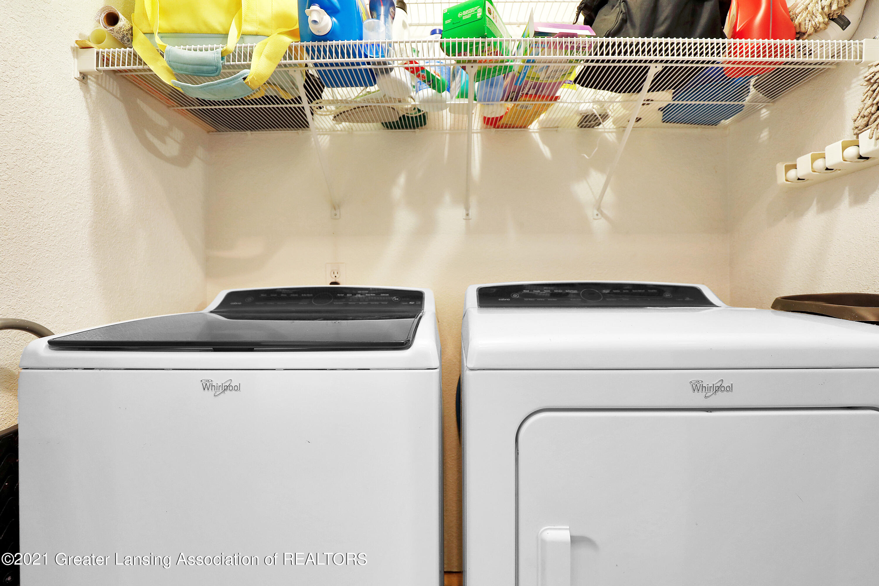 5670 Faragher Road Ovid, MI 48866 - Photo 11 of 43 10- Laundry