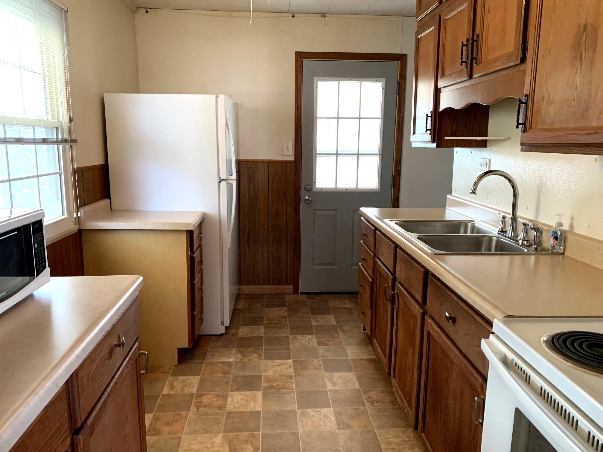 2861 Hoover Avenue Springfield, IL 62703 - Photo 6 of 22 Gallery Image 6