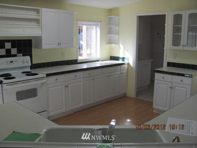 351 Ne Lake Belfair, WA 98528 - Photo 6 of 14 Gallery Image 6
