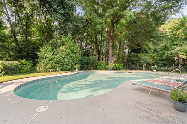 $585,000 | 314 Savannah Place, Loganville, GA 30052