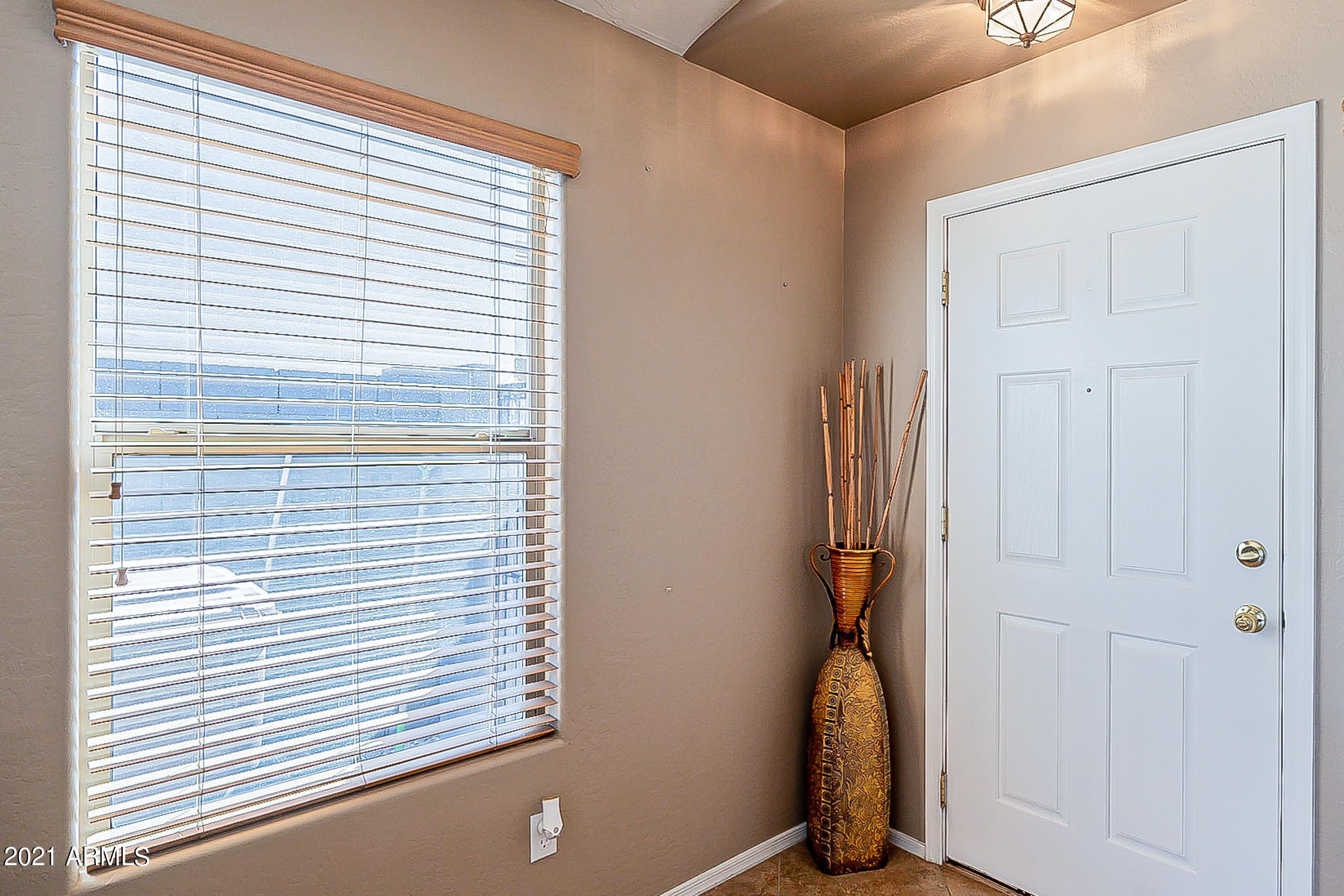 10968 West Royal Palm Road Peoria, AZ 85345 - Photo 5 of 39 Royal Palm-7