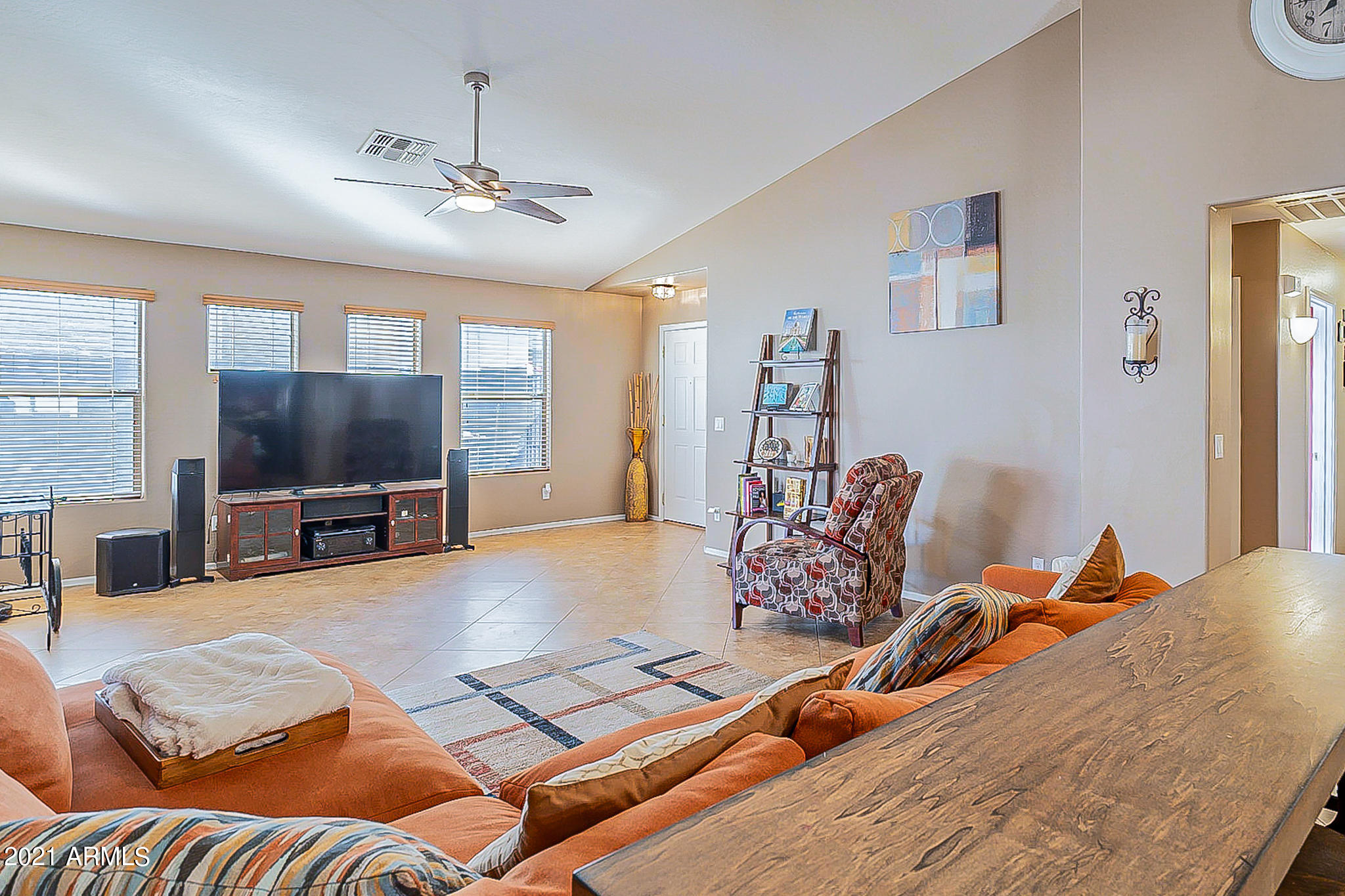 10968 West Royal Palm Road Peoria, AZ 85345 - Photo 9 of 39 Royal Palm-11