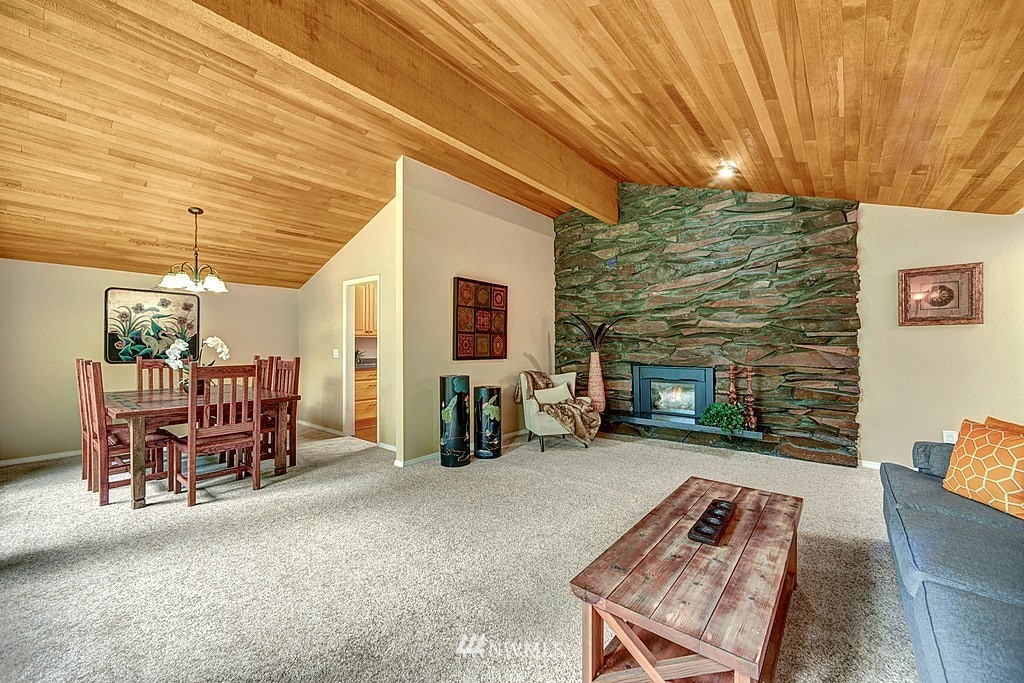 15607 Southeast 148th Street Renton, WA 98059 - Photo 5 of 21 Gallery Image 5