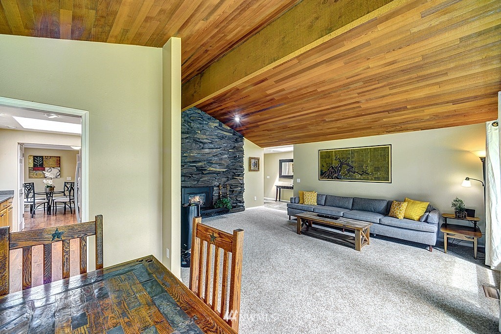 15607 Southeast 148th Street Renton, WA 98059 - Photo 6 of 21 Gallery Image 6