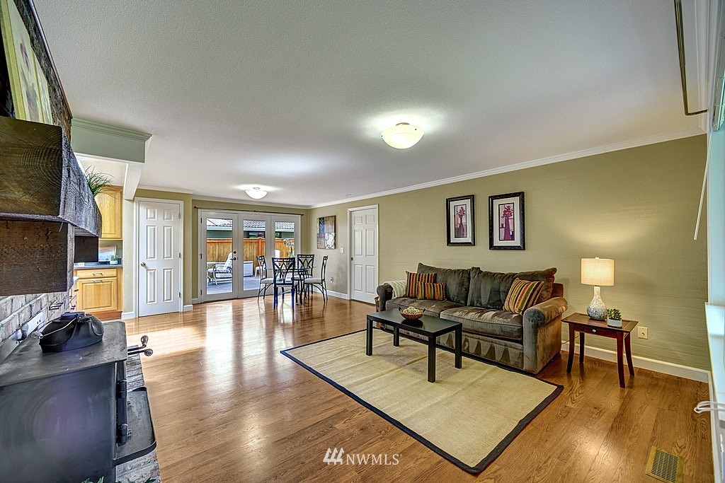 15607 Southeast 148th Street Renton, WA 98059 - Photo 9 of 21 Gallery Image 9
