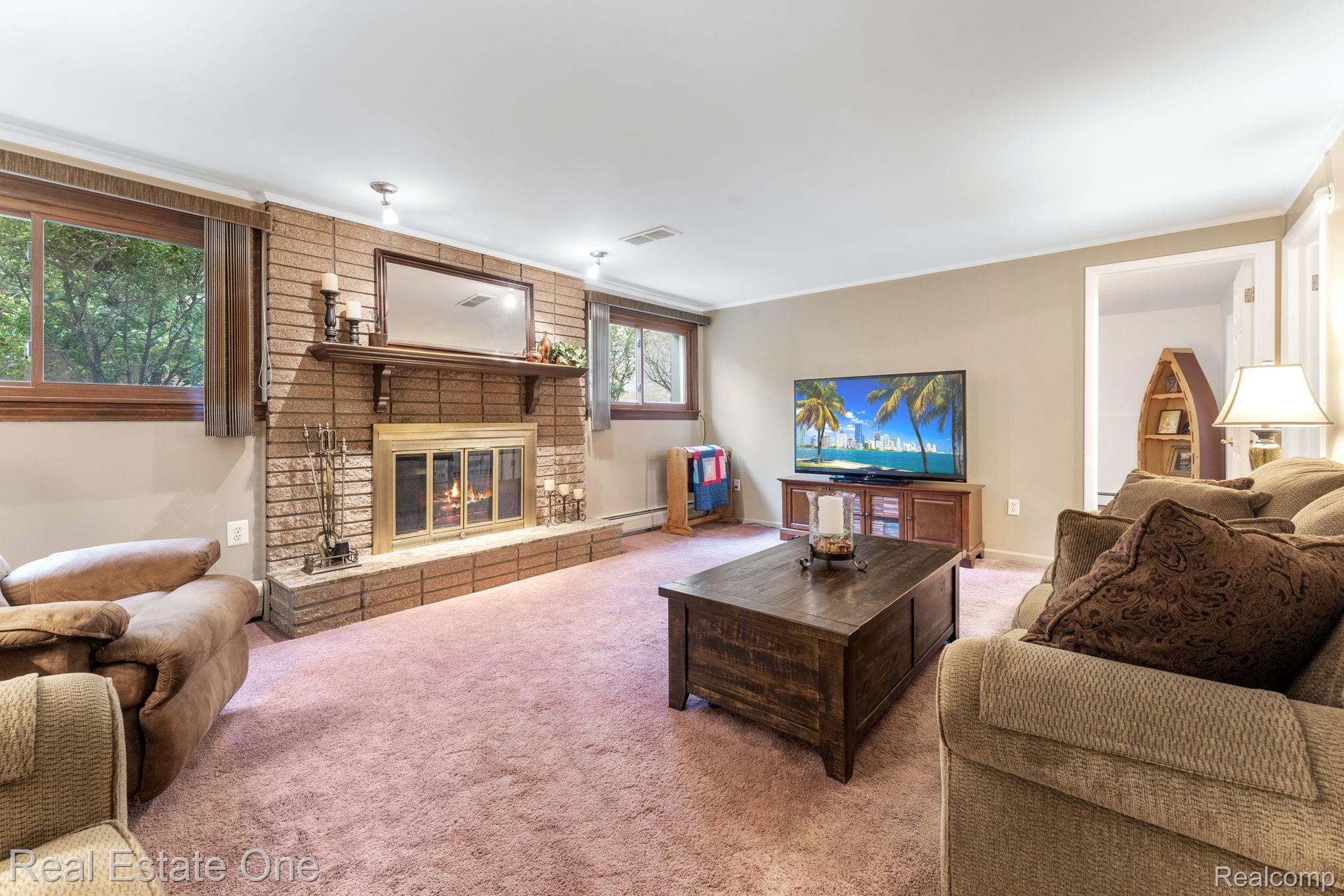 19449 Wedgewood Road Riverview, MI 48193 - Photo 26 of 40 Family Room - Lower Level