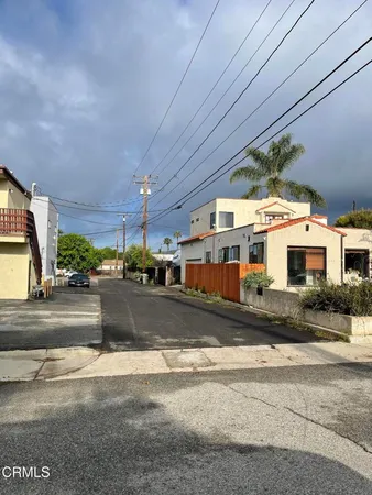 $1,500,000 | 2031-2035 East Thompson Boulevard, Ventura, CA 93001