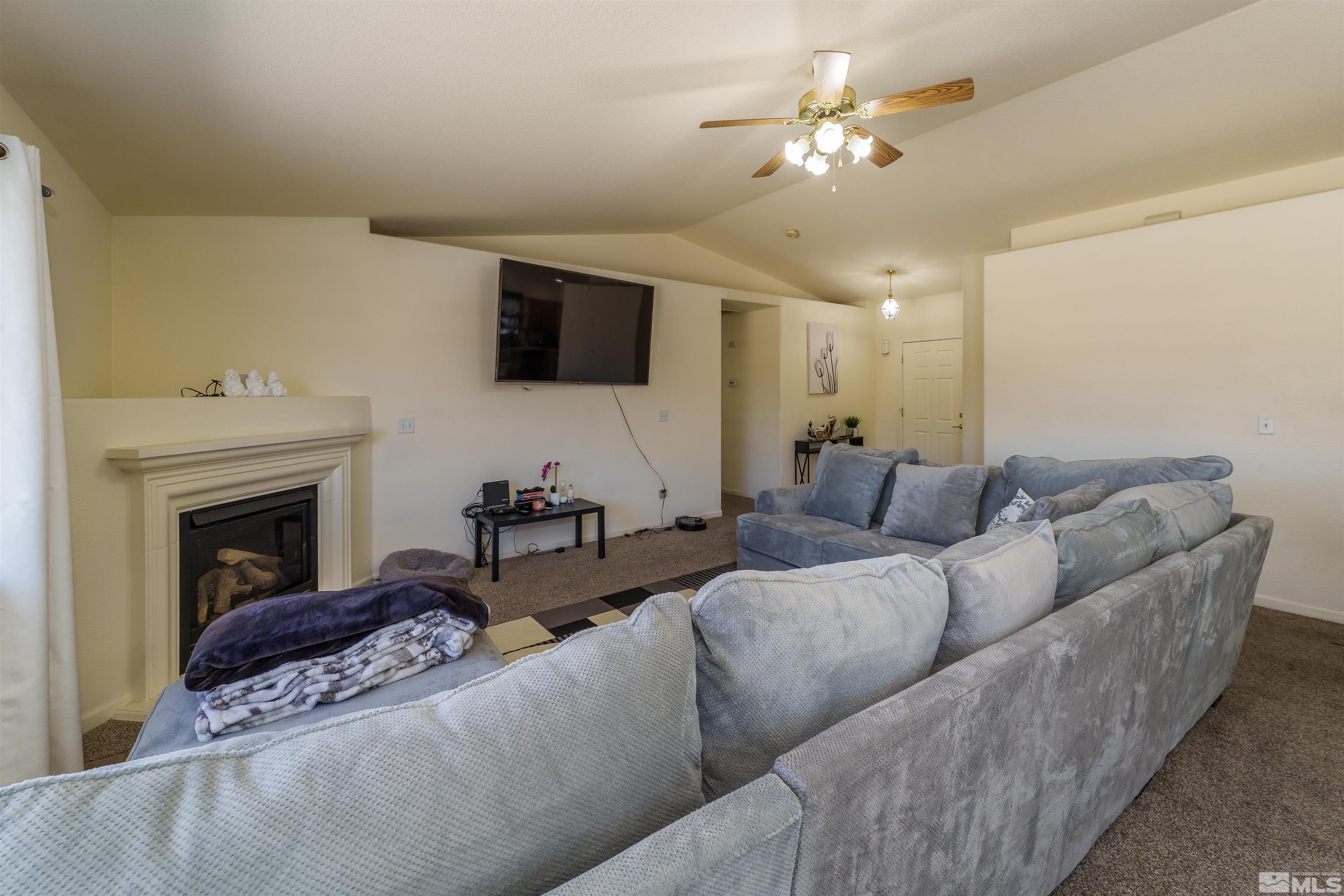 140 Relief Springs Road Fernley, NV 89408 - Photo 4 of 25 Photo 4