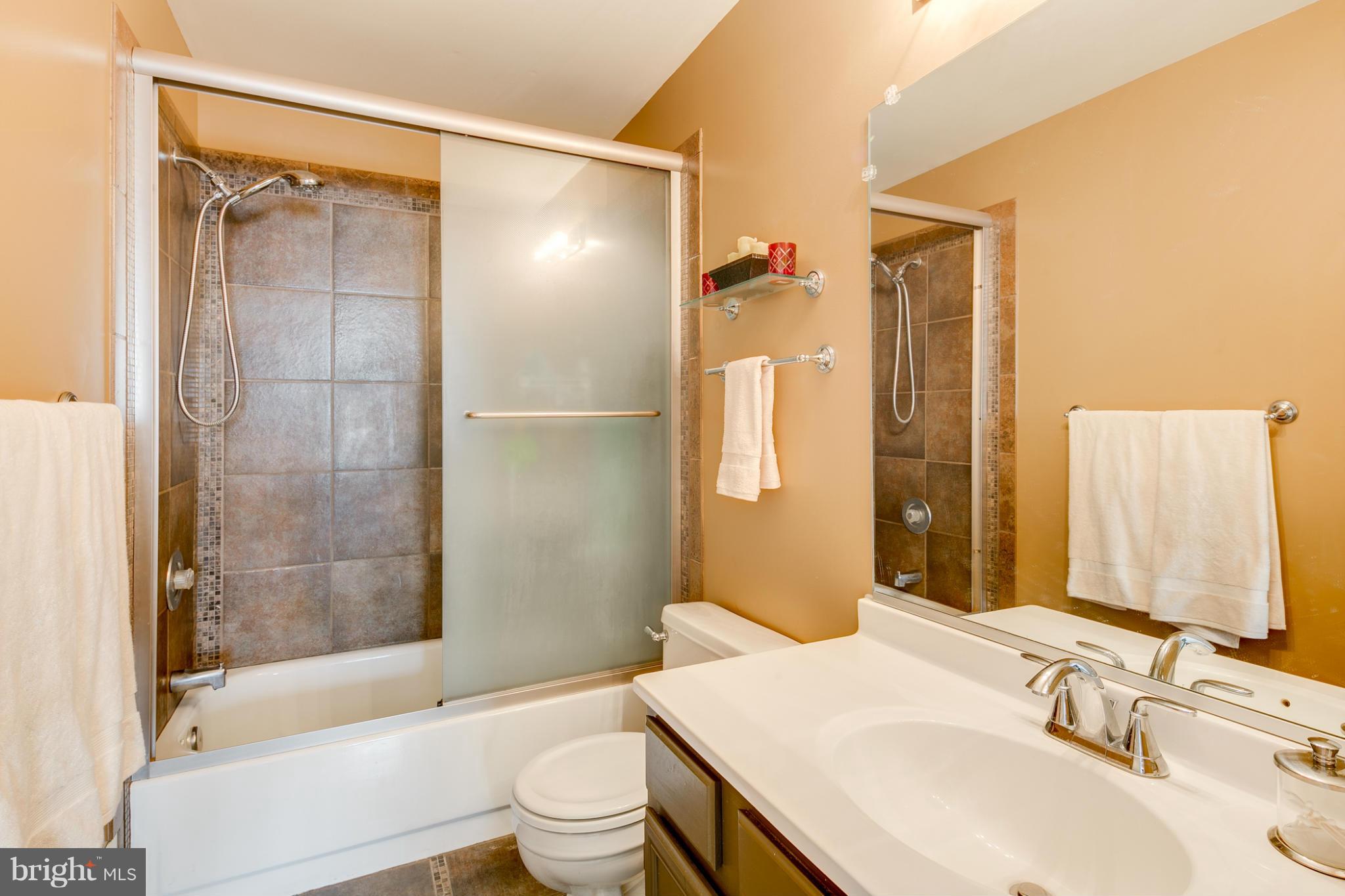6677 Hunter Road Elkridge, MD 21075 - Photo 23 of 30 Bath