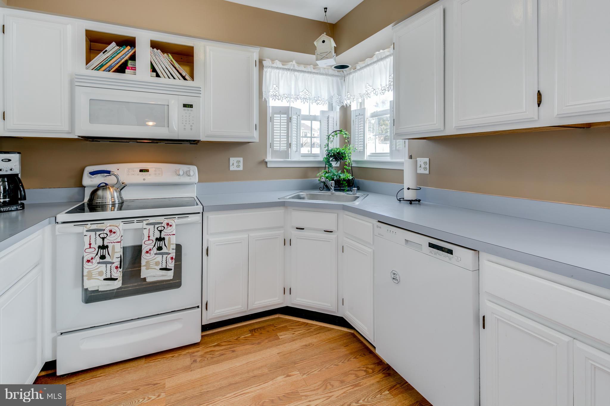 6677 Hunter Road Elkridge, MD 21075 - Photo 6 of 30 Kitchen