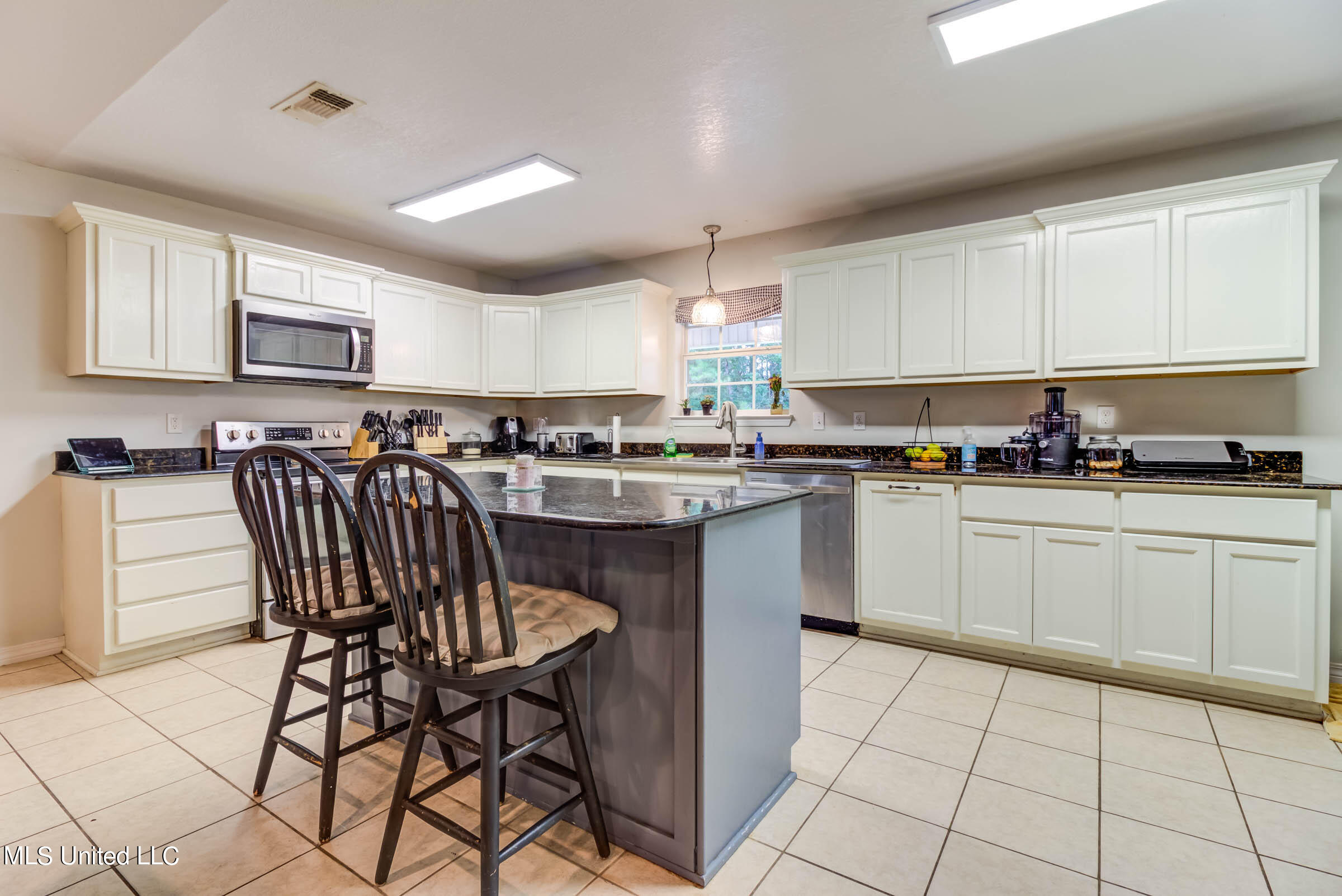 10594 Shorecrest Road Biloxi, MS 39532 - Photo 16 of 45 10594 Shorecrest Rd (16)
