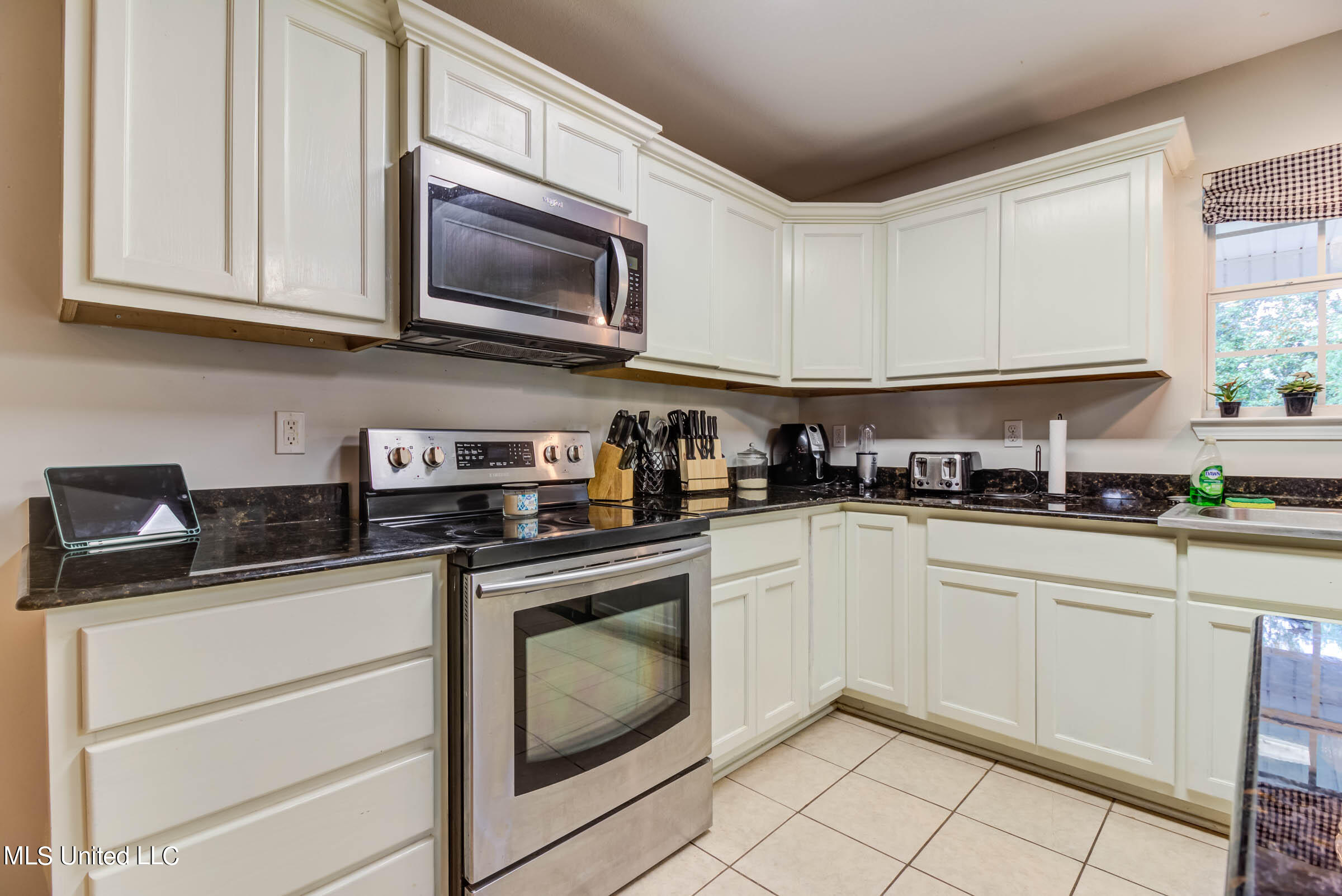 10594 Shorecrest Road Biloxi, MS 39532 - Photo 18 of 45 10594 Shorecrest Rd (18)