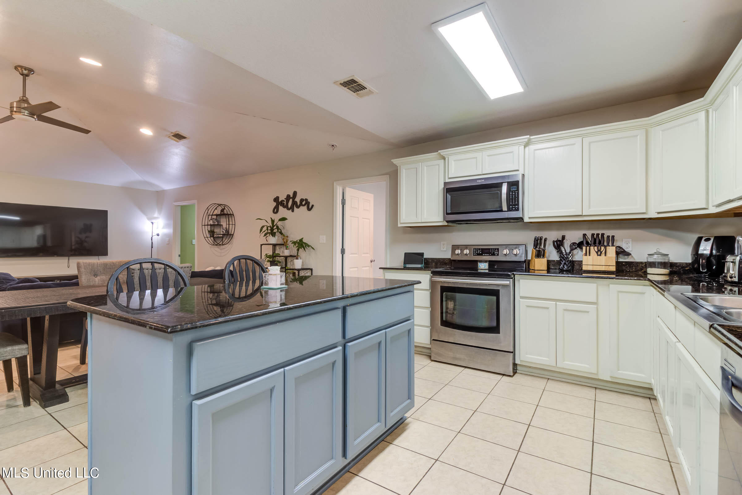 10594 Shorecrest Road Biloxi, MS 39532 - Photo 21 of 45 10594 Shorecrest Rd (21)
