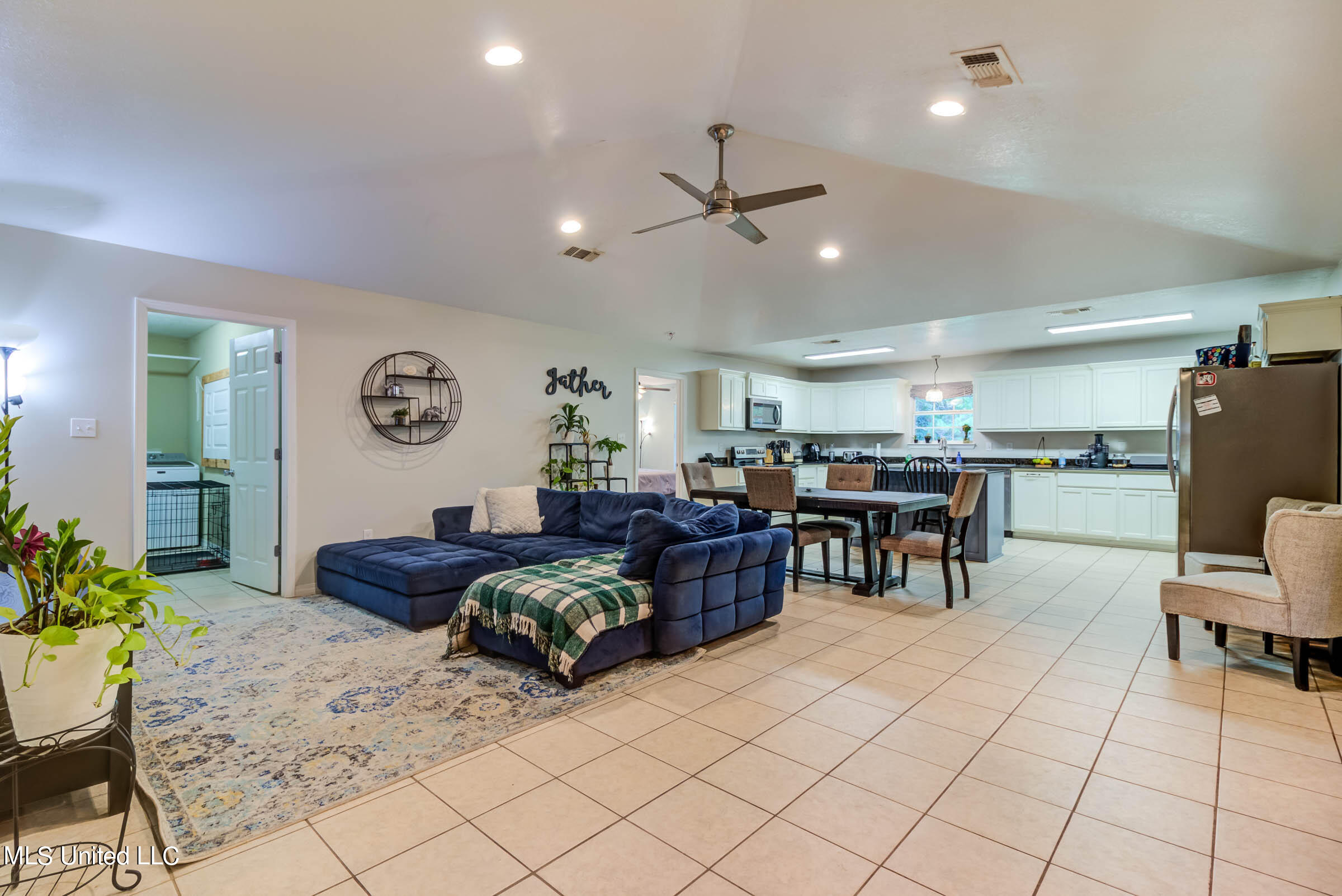 10594 Shorecrest Road Biloxi, MS 39532 - Photo 7 of 45 10594 Shorecrest Rd (7)