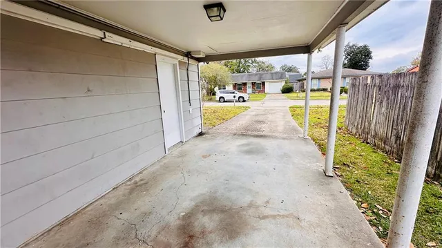 $2,200 | 5017 Rochester Drive, Marrero, LA 70072