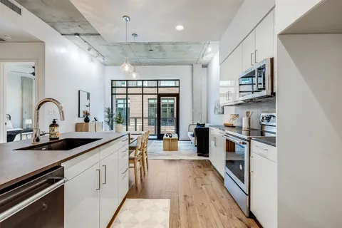 $399,000 | 1501 East 4th Street, Unit 206, Austin, TX 78702