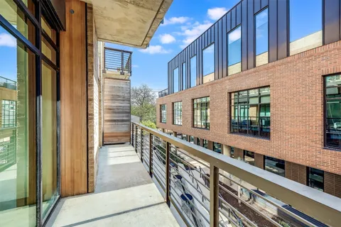 $399,000 | 1501 East 4th Street, Unit 206, Austin, TX 78702