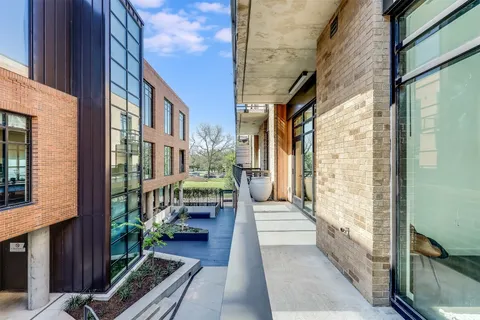 $399,000 | 1501 East 4th Street, Unit 206, Austin, TX 78702