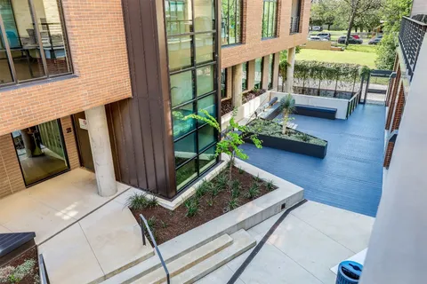 $399,000 | 1501 East 4th Street, Unit 206, Austin, TX 78702