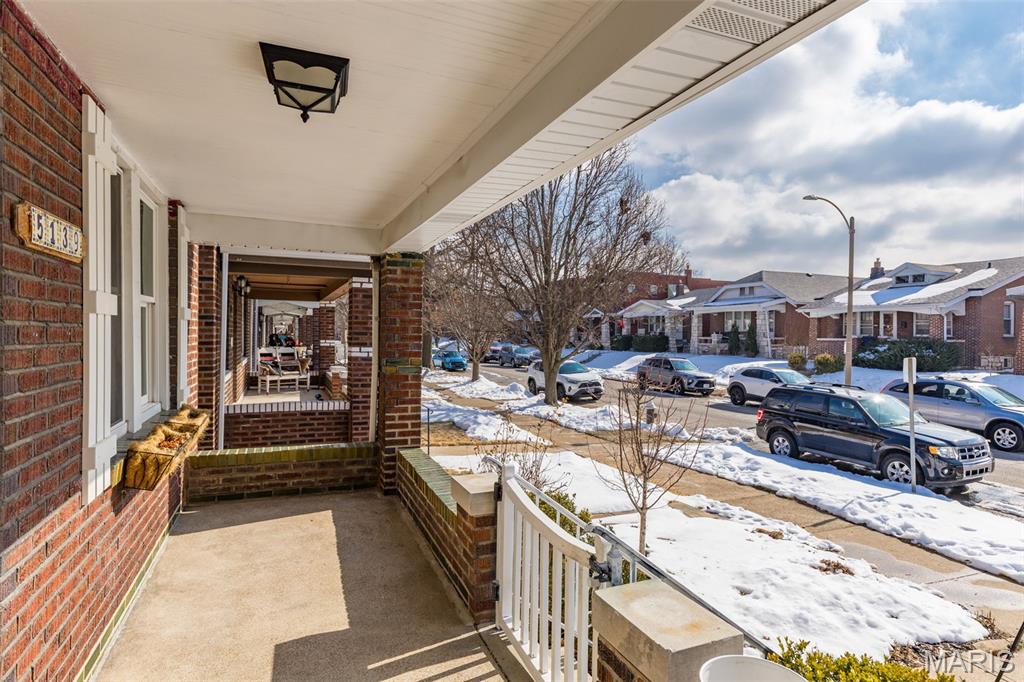 5139 Goethe Avenue St. Louis, MO 63109 - Photo 4 of 33