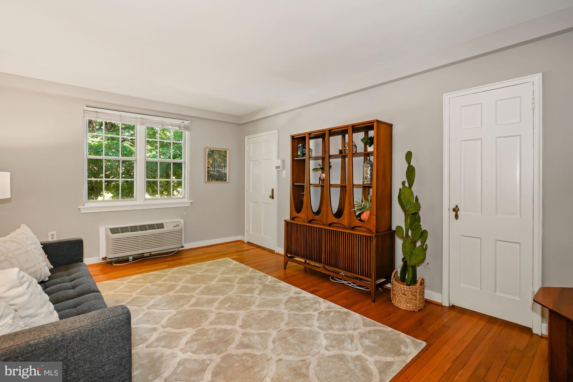 9 East Glebe Road, Unit D Alexandria, VA 22305 - Photo 6 of 22
