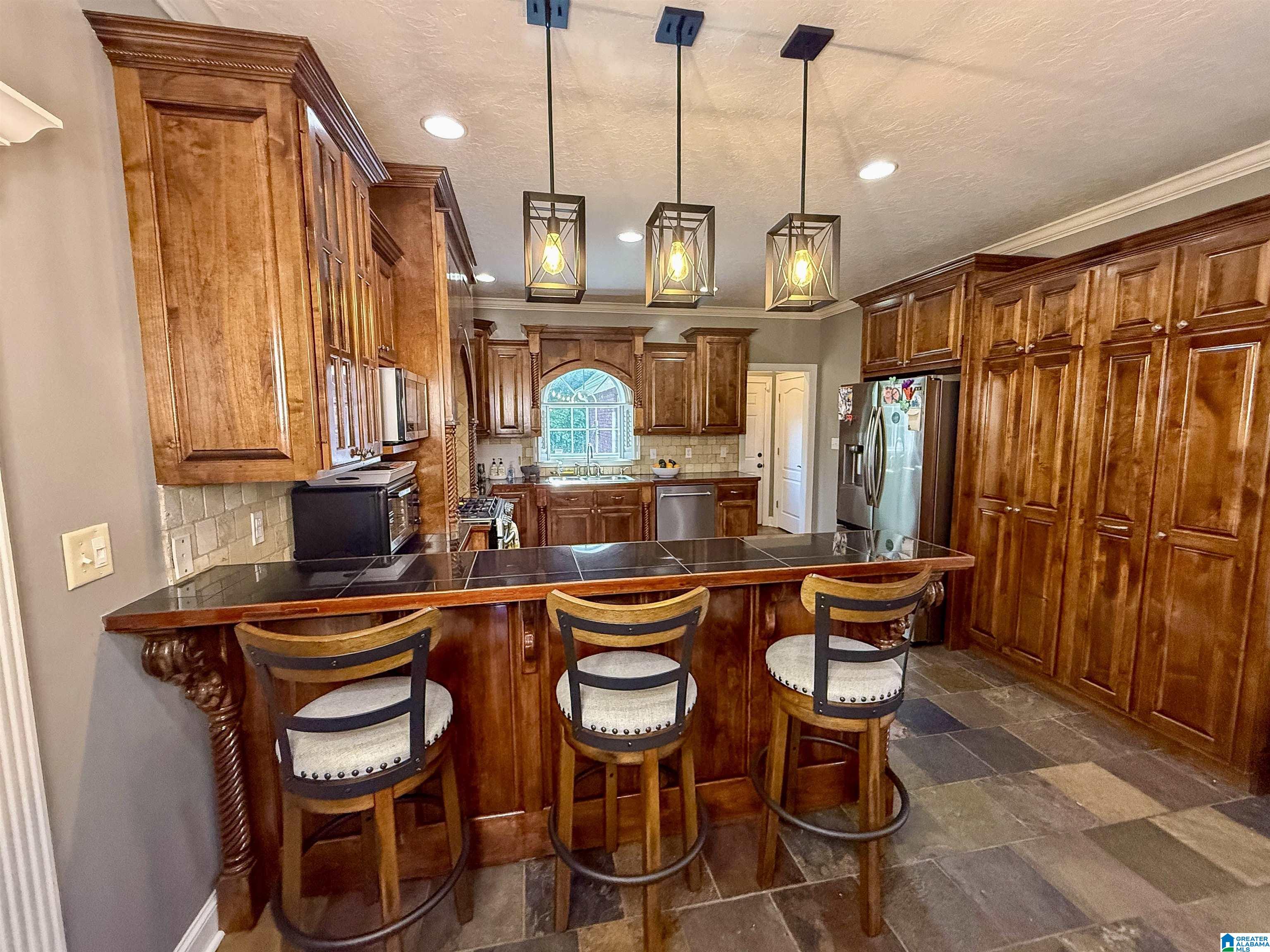 166 Hickory Ridge Drive Gadsden, AL 35905 - Photo 8 of 43