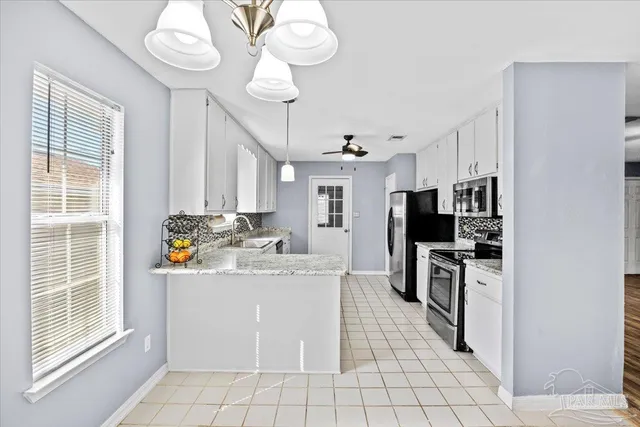 $315,000 | 479 Cascabellas Street, Mary Esther, FL 32569