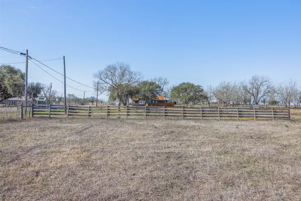 $595,000 | 407 Fm 955, Fayetteville, TX 78940
