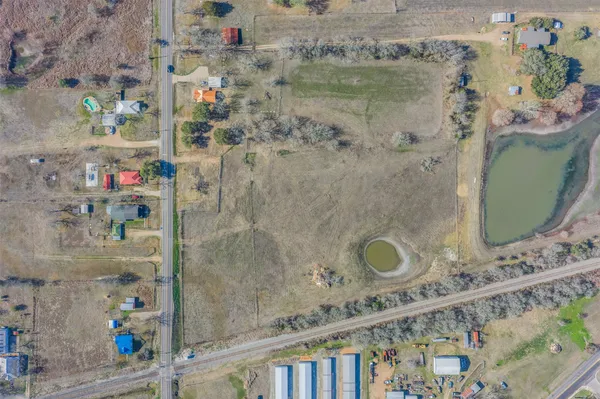 $595,000 | 407 Fm 955, Fayetteville, TX 78940