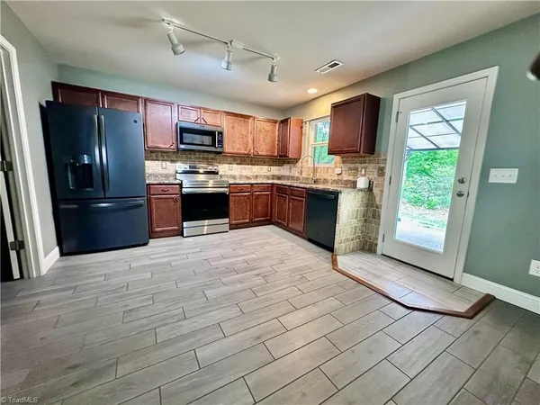 $276,000 | 821 Oak Bend Drive, Asheboro, NC 27203