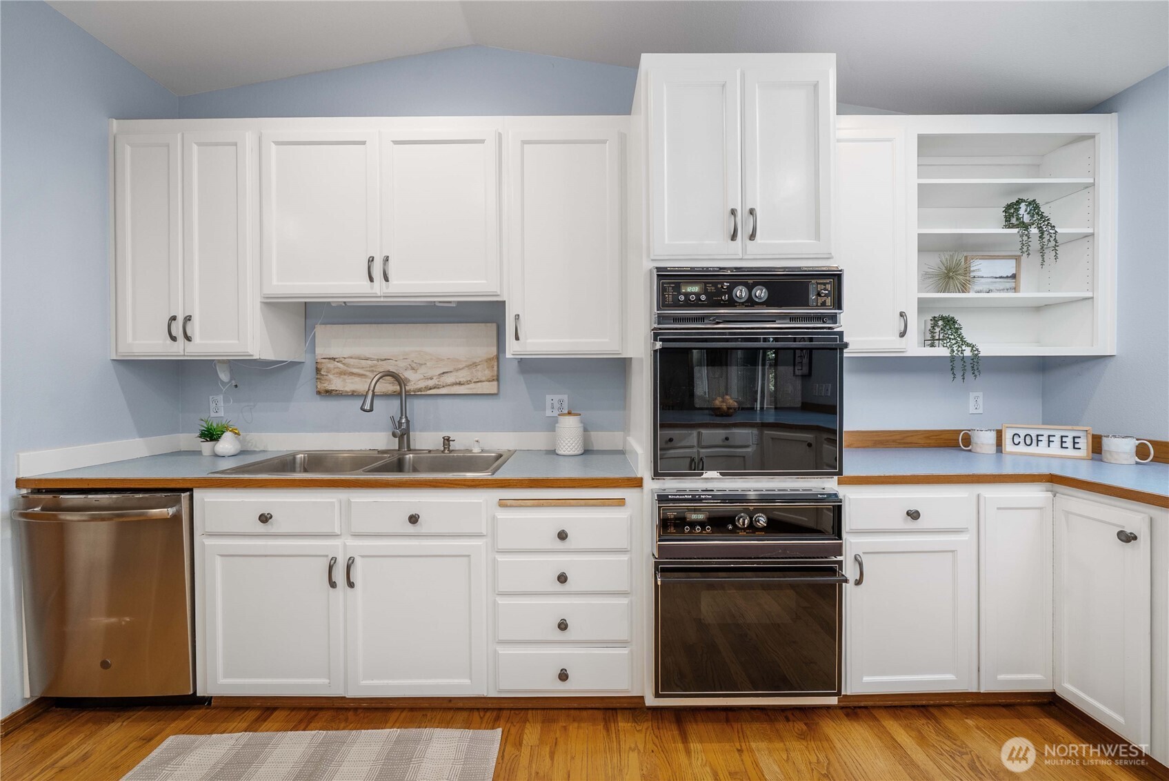 19213 136th Place Southeast Renton, WA 98058 - Photo 11 of 40