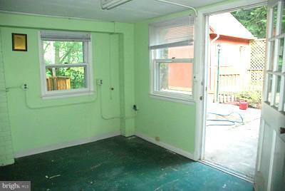 11709 Highview Avenue Silver Spring, MD 20902 - Photo 10 of 30 Interior (General)
