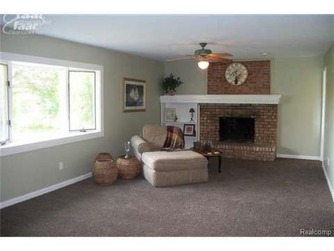 10498 Rene Drive Clio, MI 48420 - Photo 6 of 10 20390016-5.JPG