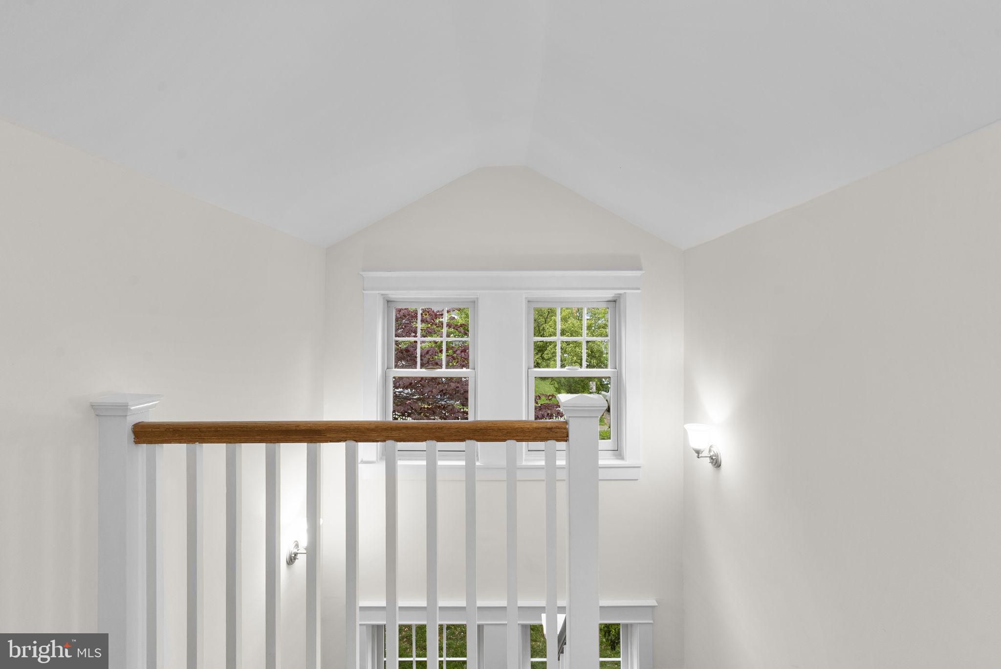 9120 Glenridge Road Silver Spring, MD 20910 - Photo 28 of 59 Stairs