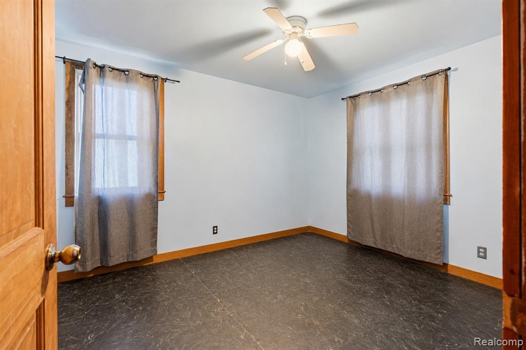 11583 Cape Cod Street Taylor, MI 48180 - Photo 22 of 39