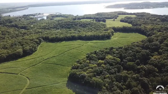 $1,840,000 | 4919 Ferguson Road, Perry, KS 66073