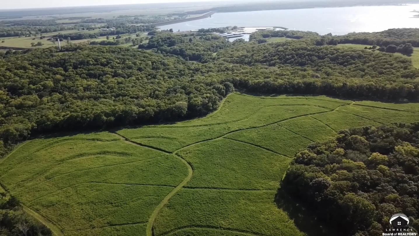 4919 Ferguson Road Perry, KS 66073 - Photo 17 of 22